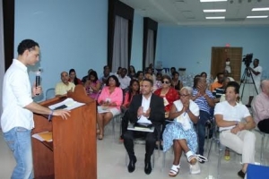 Ayuntamiento imparte seminario “deberes y derechos del servidor municipal”: 