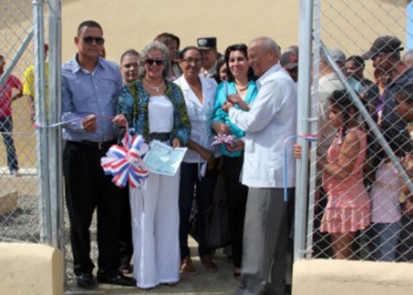 Procomunidad entrega Escuela en Navarrete