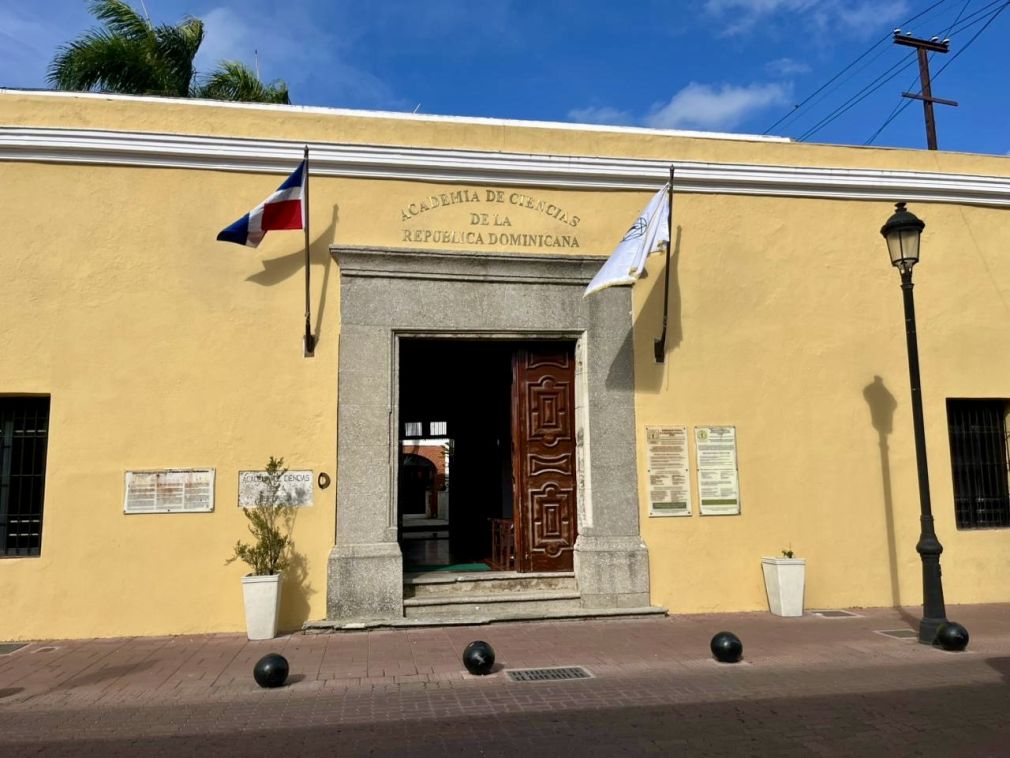 El encuentro ocurre en Santo Domingo, hasta el próximo sábado 18 de julio, con un programa de 97 ponencias distribuidas en 15 simposios sobre los principales avances de la arqueología caribeña, posicionando a la República Dominicana como uno de los principales escenarios para la investigación arqueológica de la región y fortalece la cooperación científica internacional.