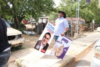La Alcaldía de Dajabón comenzó a retirar la propaganda política de todos los partidos en las calles de la ciudad.
