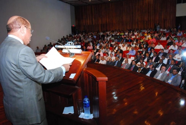 Montás advierte grave crisis en suministro de agua :