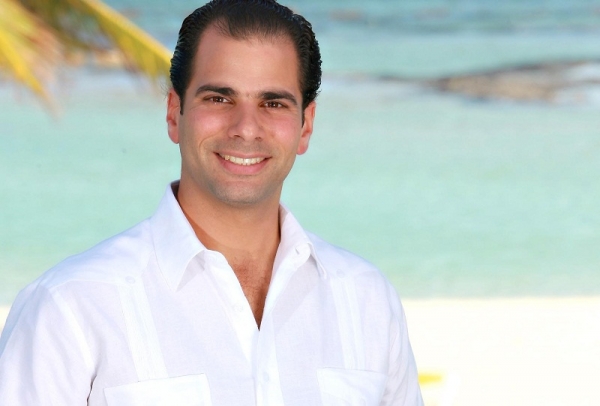 Frank Elías Rainieri Kuret. 