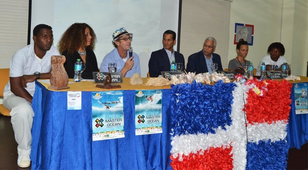 Representantes de los Ministerios de Turismo, Deportes, Medio Ambiente y Cultura de la República Dominicana y organizadores del Master of the Ocean 2016.