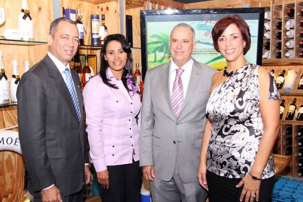 Rubén Darío Cruz, Aura Saldaña, Radhames Taveras y Ninoshka Rondón-Espaillat.