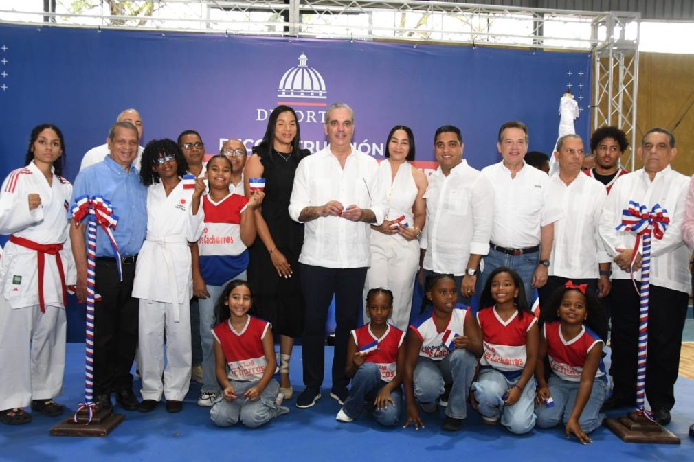 El Club Los Cachorros de Cristo Rey fue remodelado con una inversión superior a los RD$54 millones.