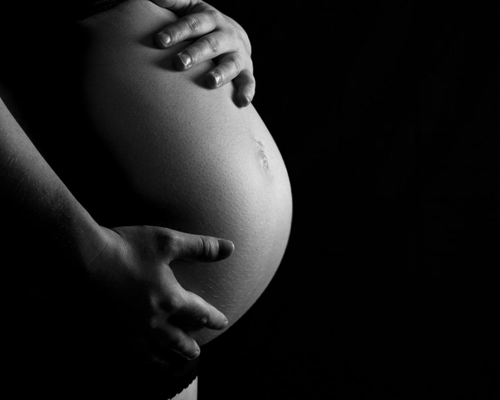 La fuente de información es la Dirección de Información y Estadísticas de Salud del Ministerio de Salud Pública, para la Infografía sobre el embarazo en adolescentes en el Primer Trimestre del 2024 de la ONE.