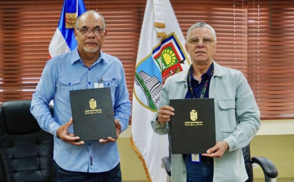 El Ayuntamiento de Santo Domingo Este y Fundoamor ampliaron el acuerdo que busca mantener el ornato y la limpieza en los sectores Francisco Alberto Caamaño y Las Lilas.