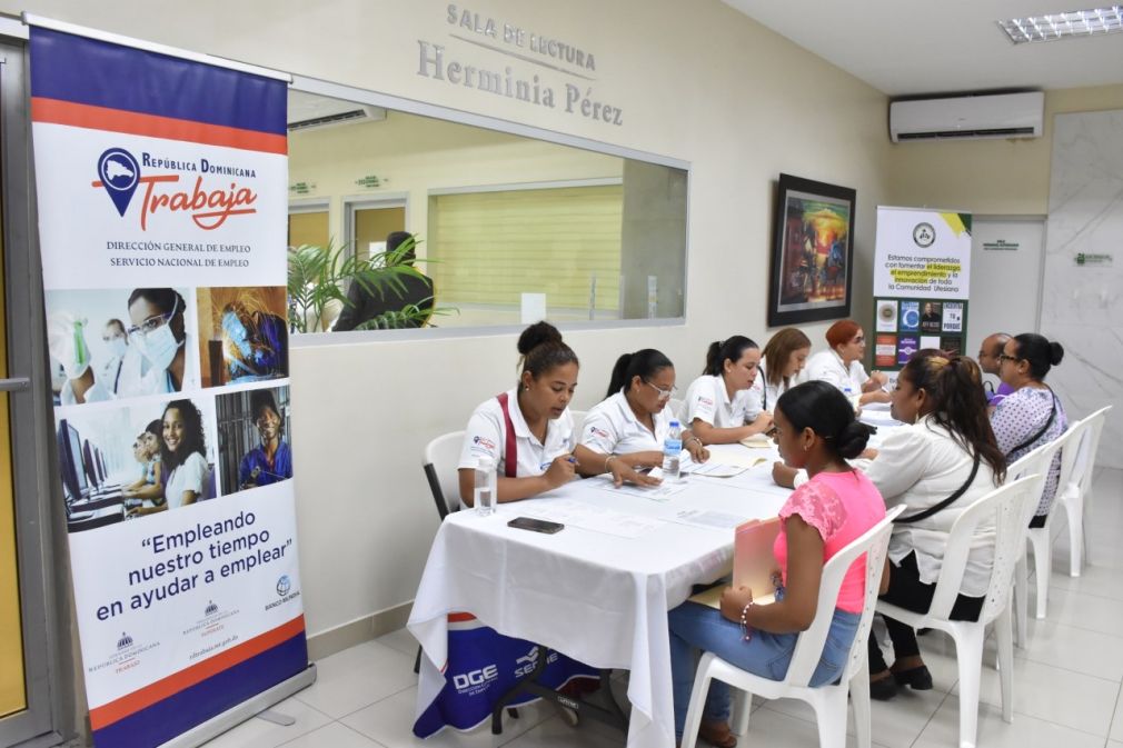 Ministerio de Trabajo invita a jornadas de empleo para Distrito Nacional, Santiago y San Cristóbal