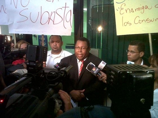 Ricardo Rosario, presidente de la Coordinadora Nacional de Comerciantes.