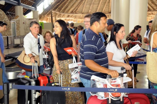 Aerolinea inaugura vuelos directos a Punta Cana : 