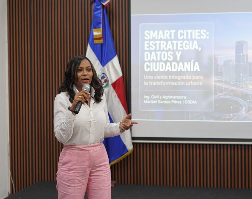 Ingeniera Maribel Santos.