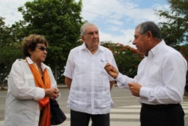Alcalde anuncia rehabilitación Plaza Joaquín Balaguer en el parque Mirador Sur:  