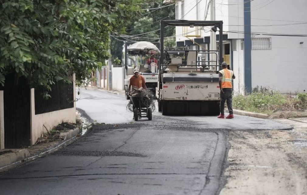 Liga Municipal avanza ejecución de proyectos de pavimentación de vías.