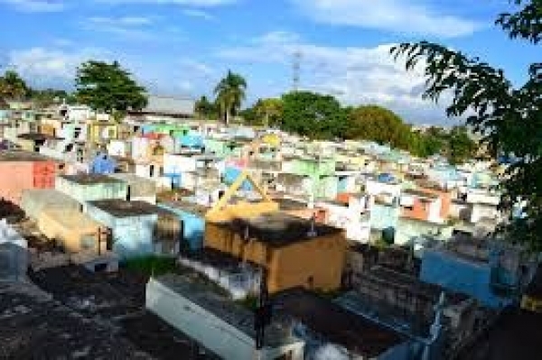 Congestión del cementerio causa preocupación a munícipes en Haina