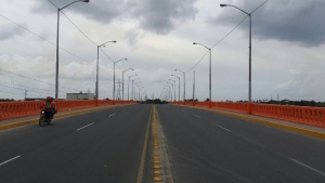Obras Públicas repara puente Higüamo: 
