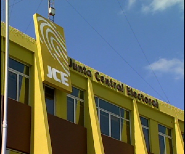 JCE prorroga plazo para el 15 de enero para nueva cédula: 