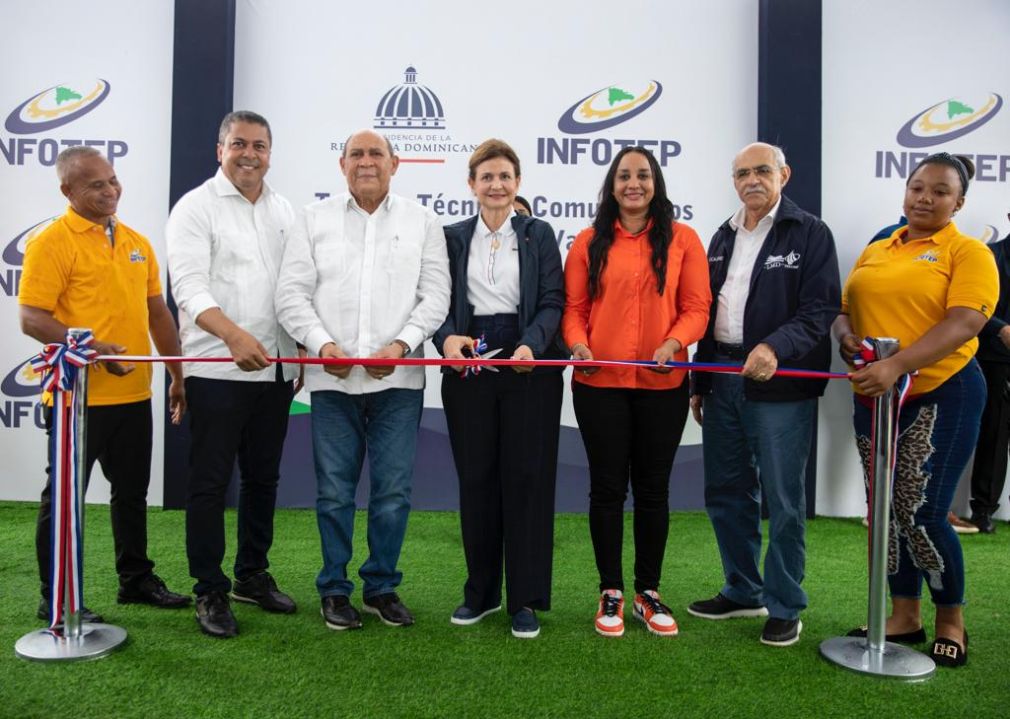 El nuevo Taller Técnico Comunitario está ubicado en el distrito municipal Cruce de Guayacanes, municipio de Laguna Salada.