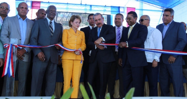 Presidente Danilo Medina inaugura presa de Palma Sola, irrigará 38 mil tareas: 