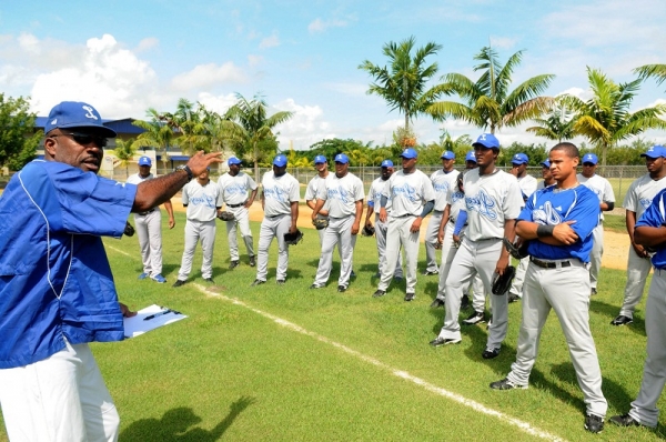 Licey inicia sus prácticas en Boca Chica