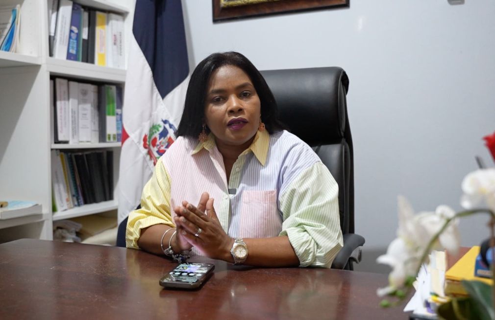 La profesora aspira a Diputada por el PLD en la circunscripción No.4 de la provincia Santo Domingo.