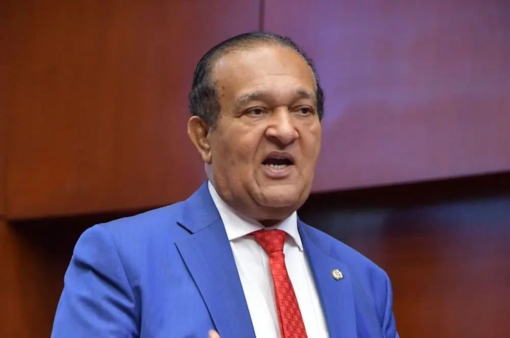 El presidente de Conatra, Antonio Marte, anuncia paro en todas las provincias por alza precio peaje.