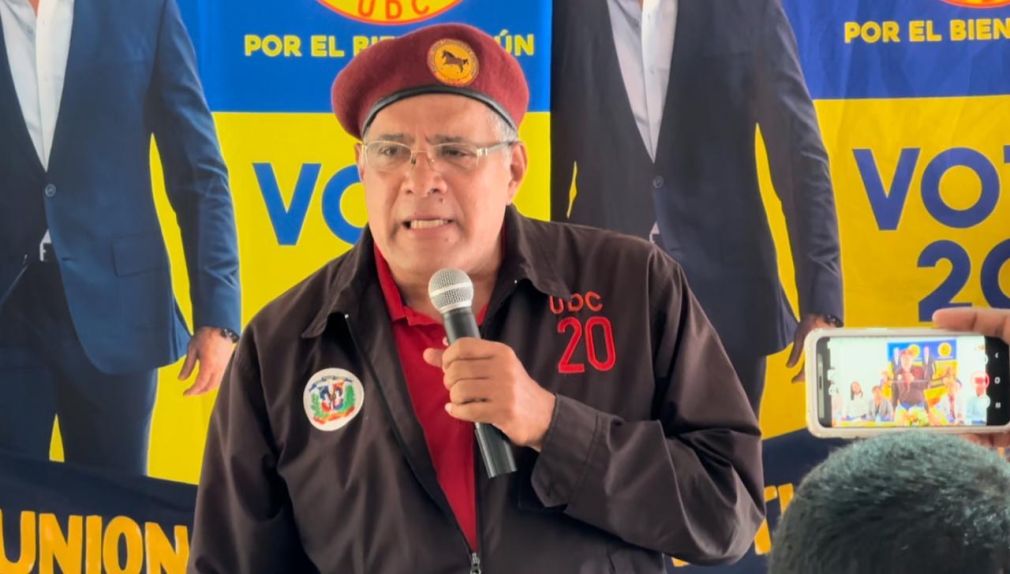 Luis Acosta Moreta (Luis El Gallo), pidió medidas de prevención en la Semana Santa e hizo un llamado a que no sean privatizadas las playas del país.
