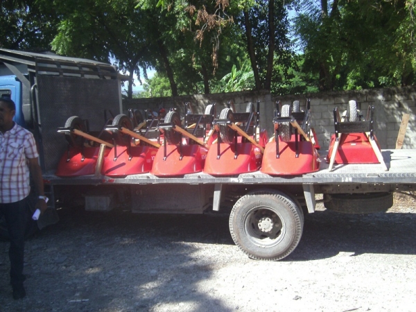Carretillas a ser usadas en el mantenimiento de las vías de la Perla del Sur. 