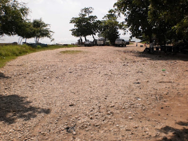 Piden pavimentación de pedazo de calle que da acceso a playa Punta Inglesa 