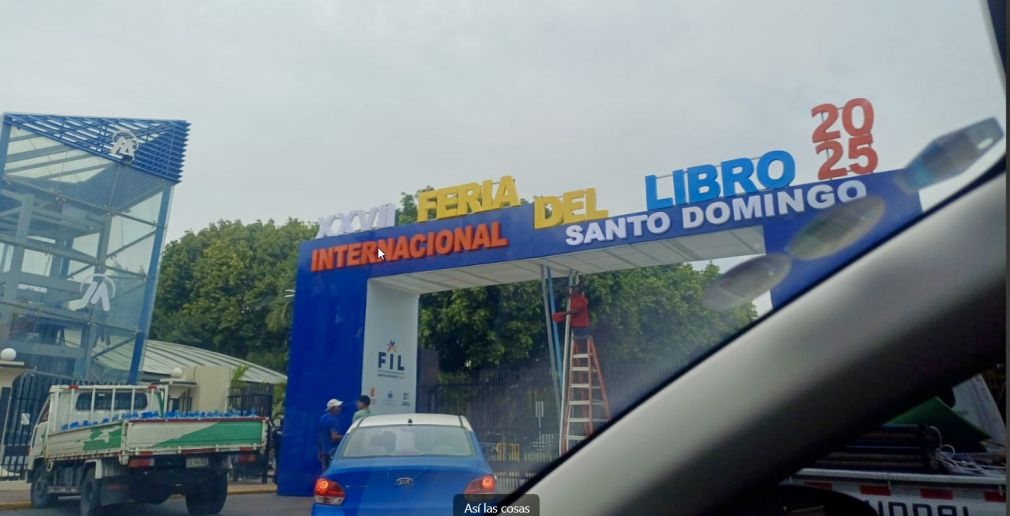 La Feria Internacional del Libro 2025 abre oficialmente hoy su programa y sus ventas de libros, pese a la amenaza de lluvia.
