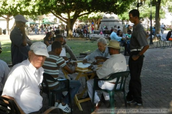 Entidades celebran primer torneo de dominó Ciudad Colonial