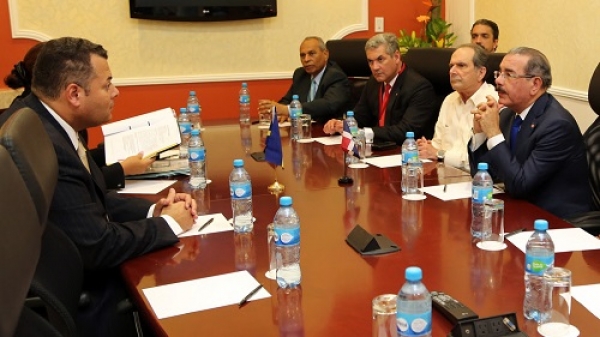 Presidente dominicano y primer ministro de Curazao hablan sobre comercio y más