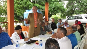 Pedro Richardson y Francisco Concepción, encabezaron reunión con directores de distriotos región Norte, donde evaluaron la situación