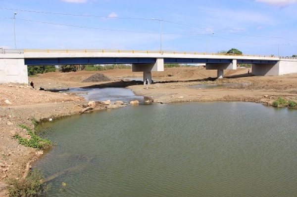 La OISOE abre puente la Cuaba en Pedro Brand