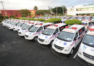 Flotilla de ambulancias que reforzarán el Plan Operativo de Navidad 2013 en las calles y carreteras de todo el país.