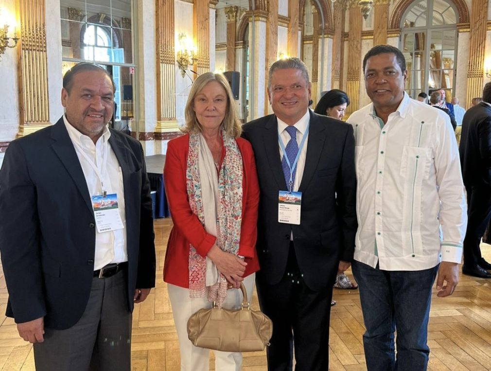 Junto al presidente de la Liga Municipal Dominicana, participaron en el encuentro el secretario general de Flacma, Sergio Arredondo, y el jefe de la oficina de dicha organización en Europa, Fernando Arnaiz.