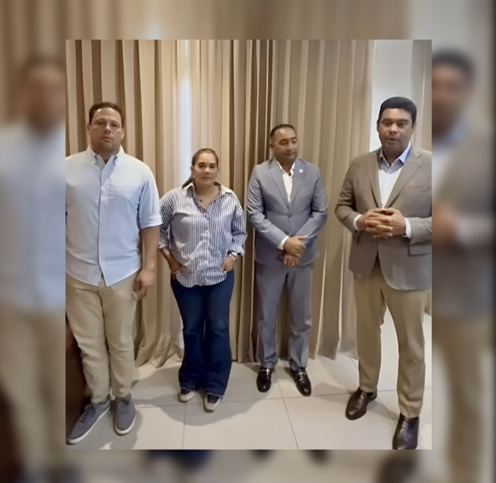 Del encuentro participaron el ministro del MIVED, Carlos Bonilla; la alcaldesa de Higüey, Karina Aristy; el director distrital de Verón, Ramón Ramírez (Manolito), y el senador de la provincia, Rafael Baron Duluc (Cholitín).