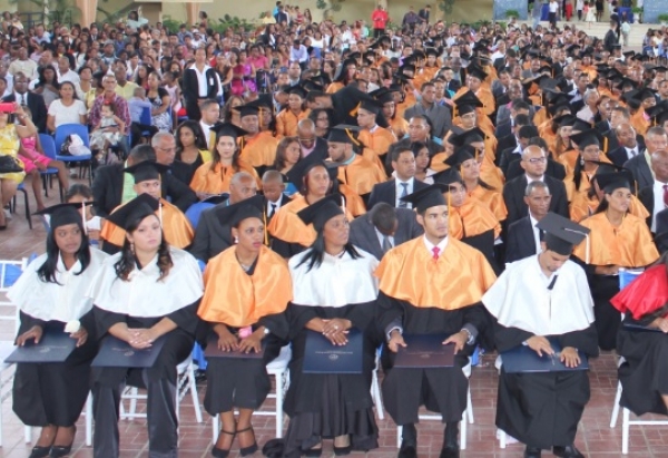 UASD inviste 238 nuevos profesionales en el &quot;Día de la Libertad&quot;: 