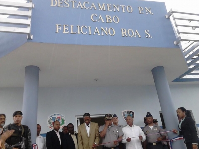 Inauguran cuartel policial en la comunidad la Mezeta:  