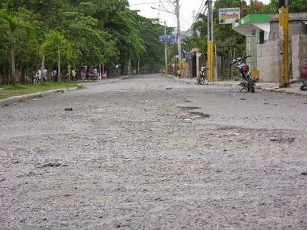Acusan Ministerio de Obras Públicas y Comunicaciones de abandonar trabajos Bonao