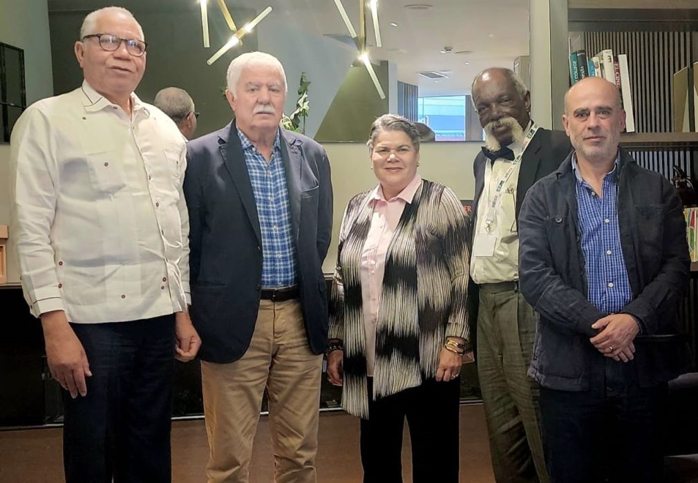 Una comisión de Fedodim encabezada por Pedro Richardson, director ejecutivo de Fedodim, Yovanna Rodríguez, y Miguel Ángel Pozo, Coordinador Regional Cibao Noroeste recibieron en la capital española ha autoridades de alto nivel de Extremadura-España, integrada por Antonio Fuentes Zamora, director ejecutivo del Fondo Extremeño Local de Cooperación al Desarrollo-Felcode y Juan Andrés Tovar Mena, presidente de Cetarsa, ex- alcalde, Diputado, Senador y presidente de Felcode.