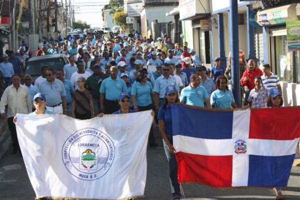 CORAAMOCA finaliza Semana del Agua 2013 con caminata