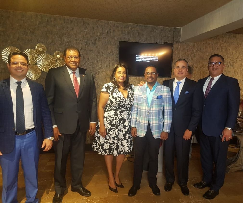 Hanoi Vargas, Andres Terrero, Reyna Acosta, Mariano Abre, Mayor General (r) Ney Aldrin Bautista,  Vice Almirante Edwin Dominici.