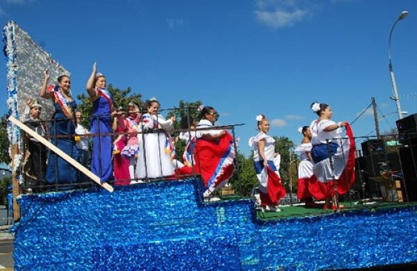 Criollos celebran "Desfile Dominicano de Queens"