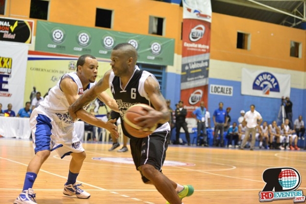 San Sebastián se iguala final Basket de Moca