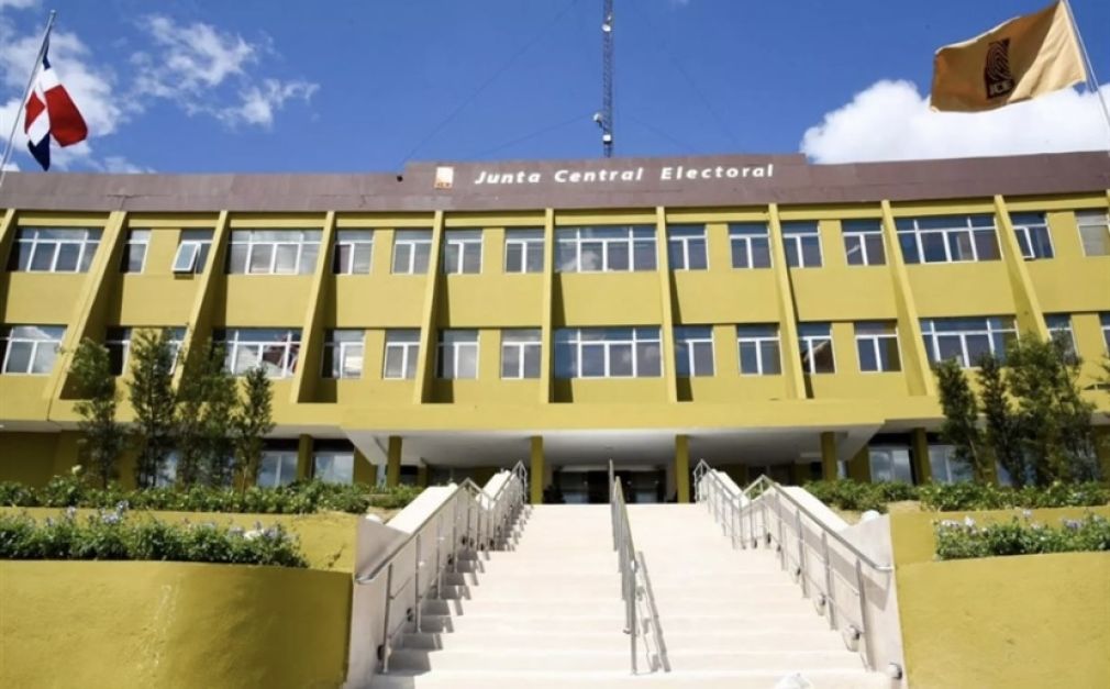 La Junta Central Electoral estableció el cronograma final para la adjudicación de la nueva Cédula de Identidad y Electoral.