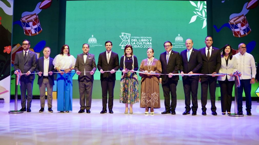 El evento fue inaugurado por la vicepresidenta de la República, Raquel Peña, junto con el ministro de Cultura, Roberto Ángel Salcedo, y prevé una asistencia de alrededor de 120,000 personas durante su desarrollo.
