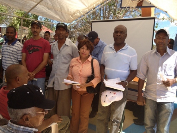 Parceleros de Cumayasa y La Noria crearán cooperativa