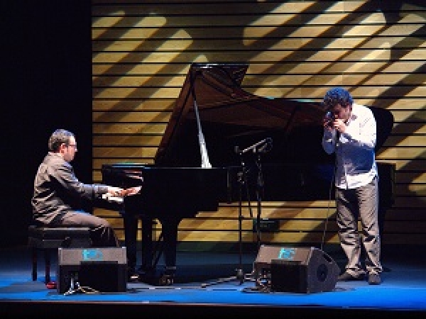 La extraña pareja se presenta en el Teatro Nacional