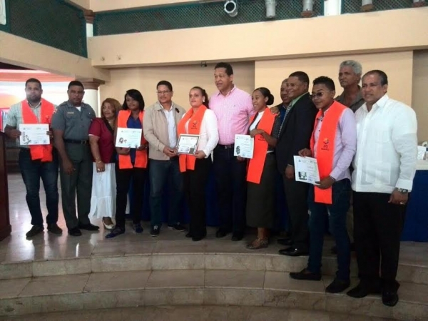 vMinisterio de la Juventud continúa con graduaciones de carreras técnicas: 