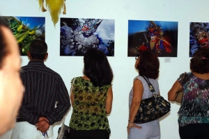 Inaugura exposición fotográfica "Mi Visión del Carnaval" en Casa de Cultura